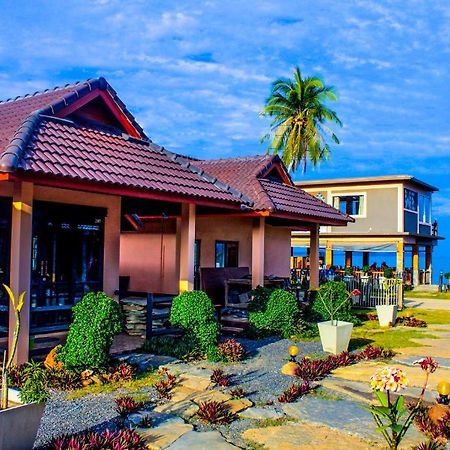 Needa Rock Resort Khanom Bagian luar foto