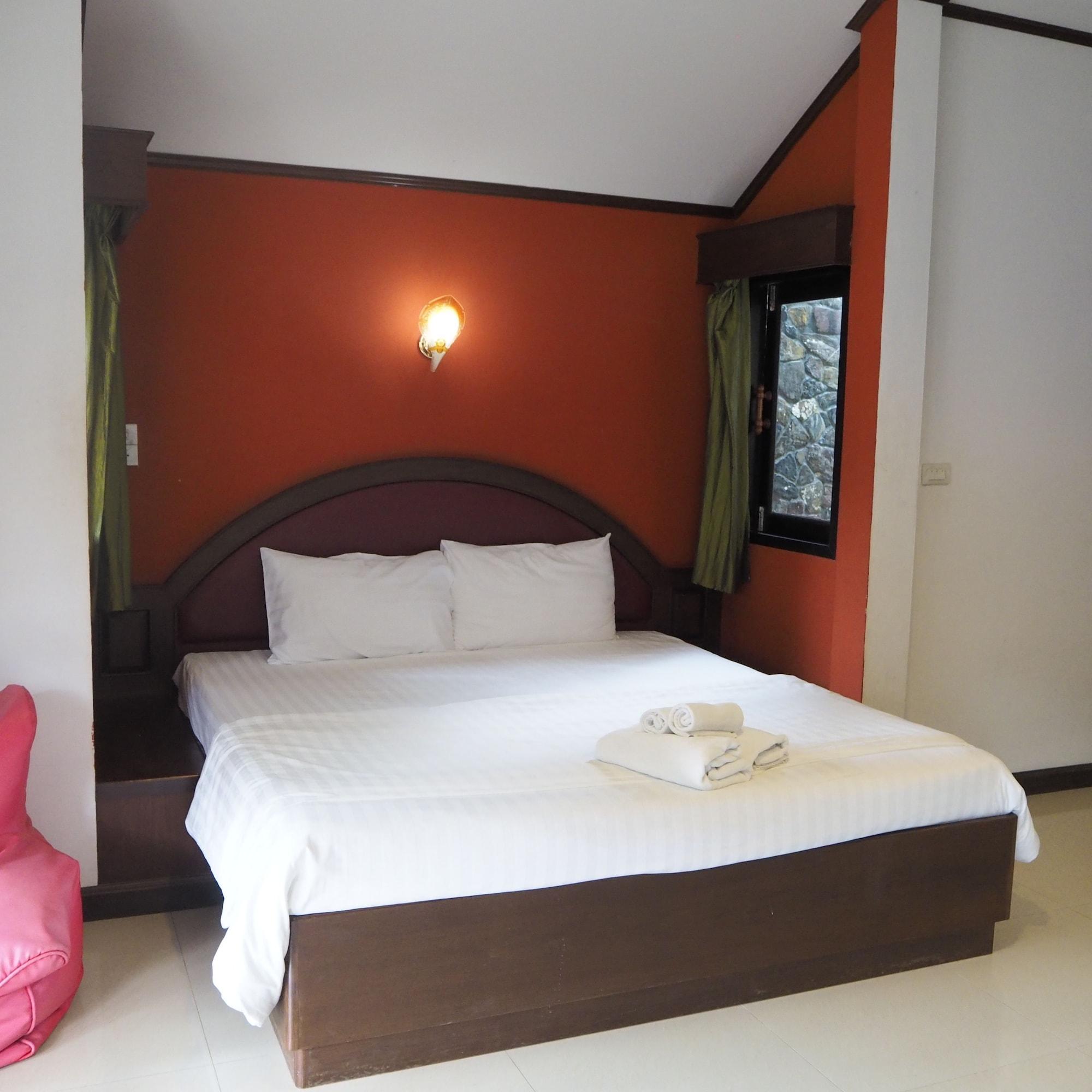 Needa Rock Resort Khanom Bagian luar foto