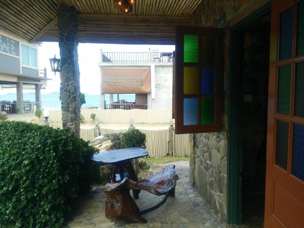 Needa Rock Resort Khanom Bagian luar foto