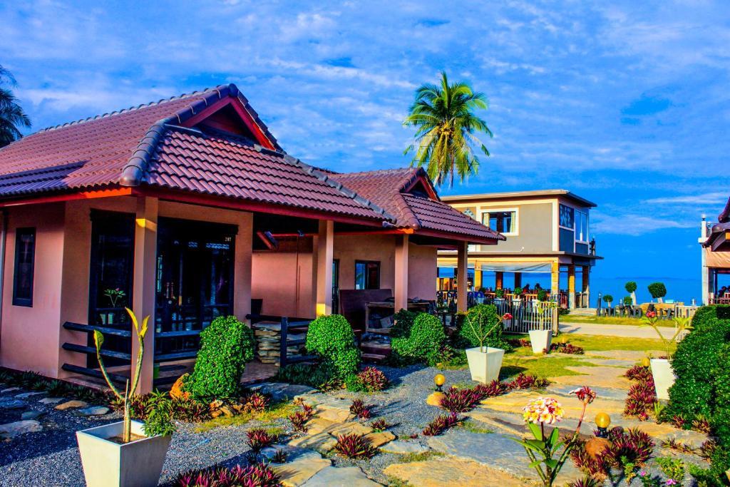 Needa Rock Resort Khanom Bagian luar foto